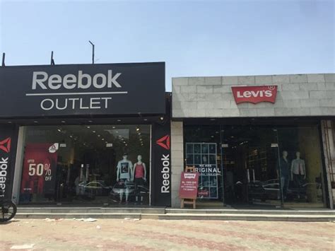 do outlets sell fake clothes|factory outlet stores selling.